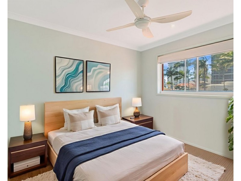 9/205-207 Boundary Street, Rainbow Bay QLD 4225