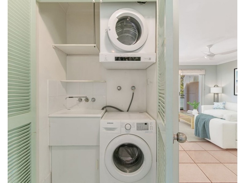 9/205-207 Boundary Street, Rainbow Bay QLD 4225