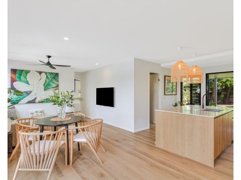 13 Wommin Lake Crescent, Fingal Head NSW 2487