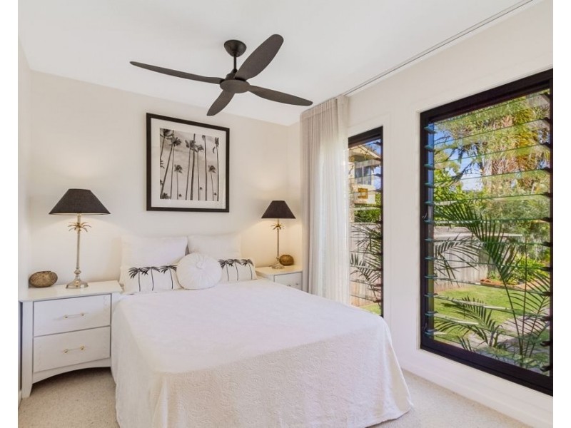 13 Wommin Lake Crescent, Fingal Head NSW 2487