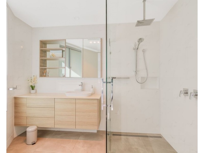 3/810 Pacific Parade, Currumbin QLD 4223