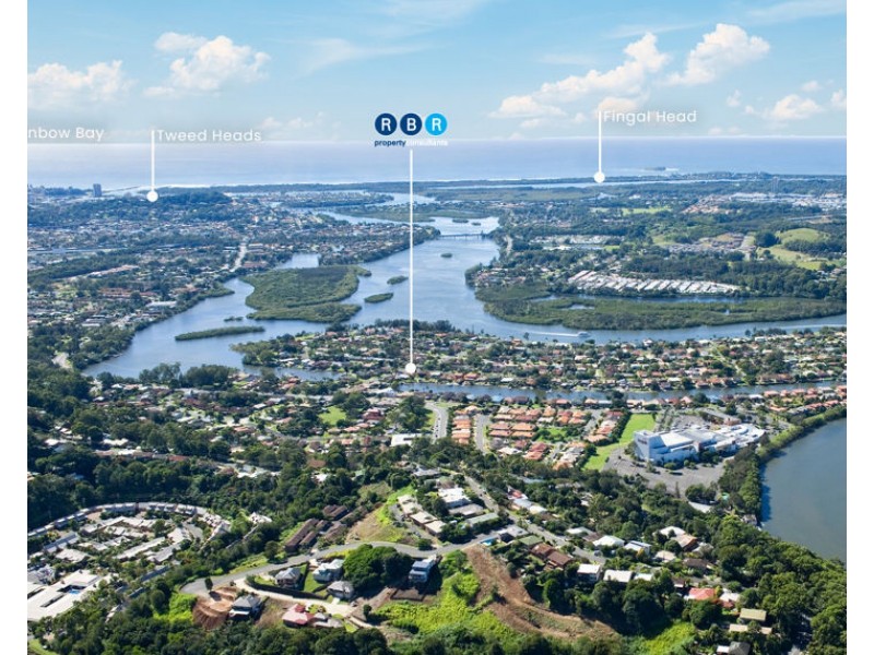 24 Lakes Drive, Tweed Heads West NSW 2485