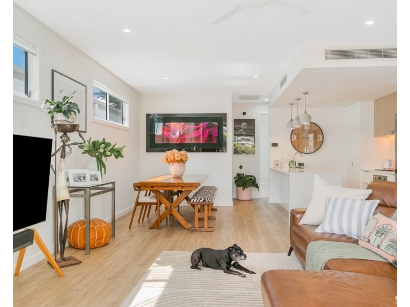 7/51 Dixon Street, Coolangatta QLD 4225
