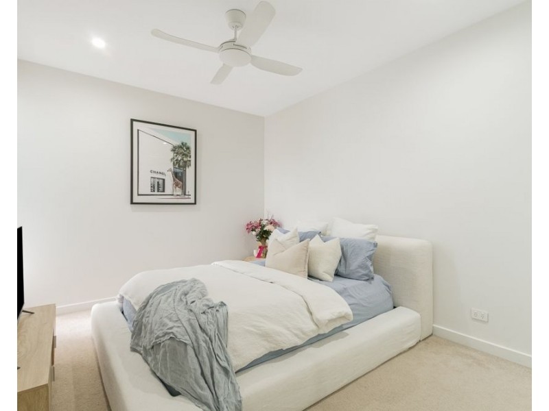 7/51 Dixon Street, Coolangatta QLD 4225