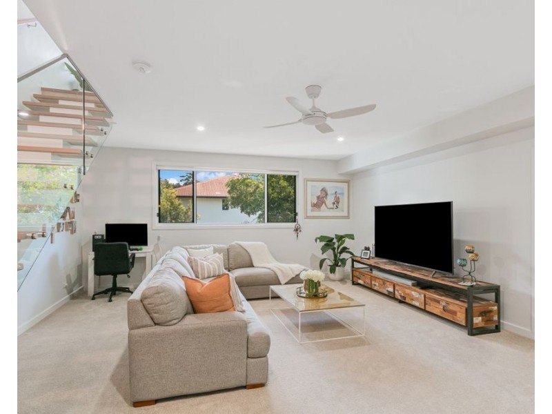 7/51 Dixon Street, Coolangatta QLD 4225