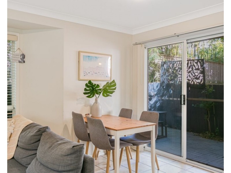 4/9-11 Churchill Street, Coolangatta QLD 4225