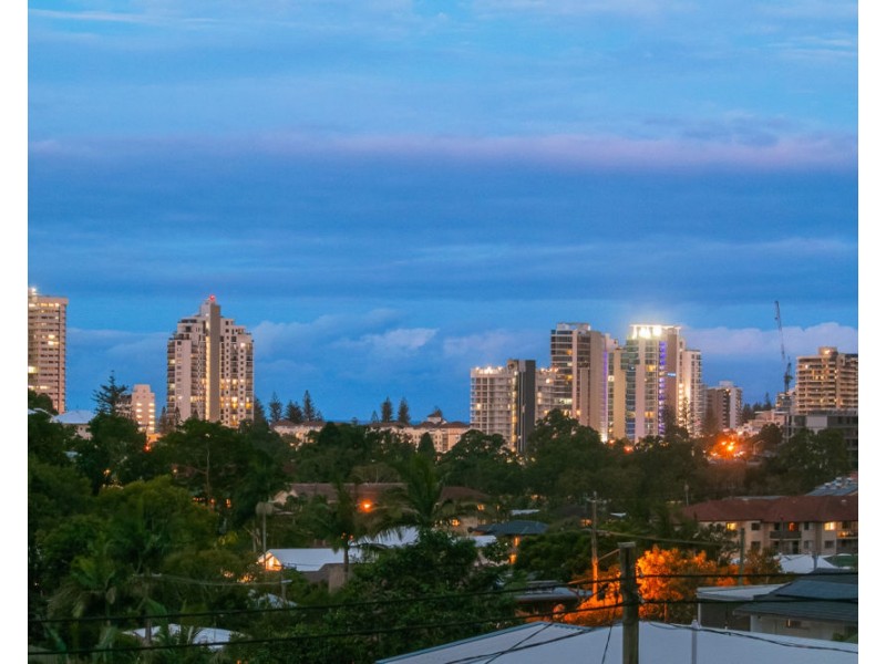 15 Tooloon Street, Coolangatta QLD 4225