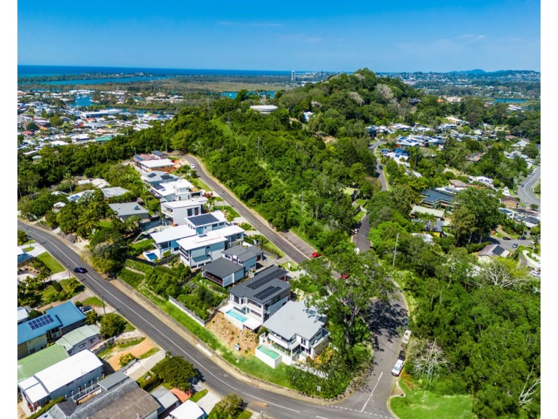 15 Tooloon Street, Coolangatta QLD 4225