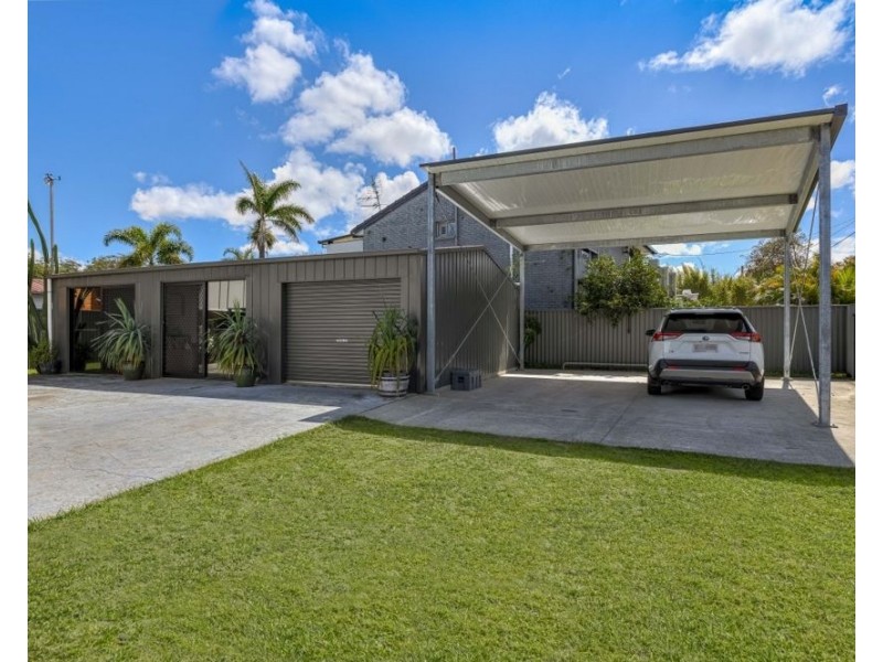 31 Lakes Drive, Tweed Heads West NSW 2485