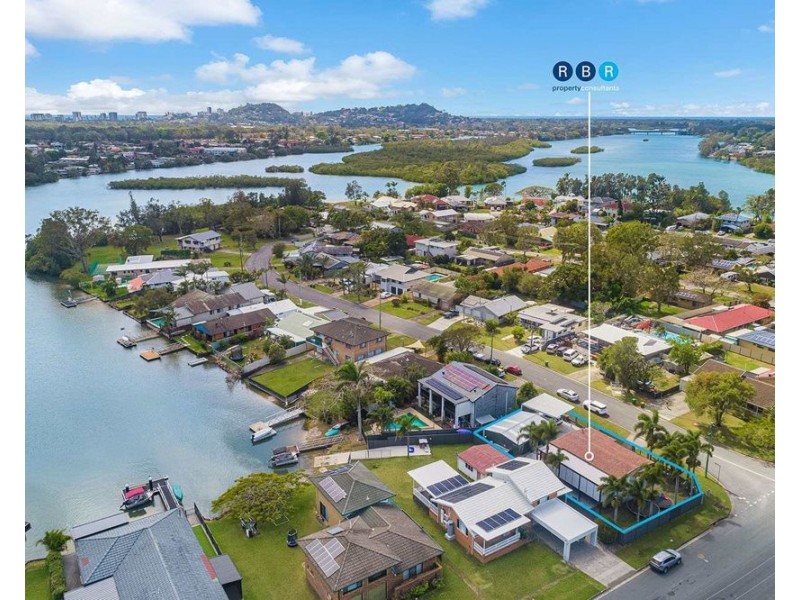 31 Lakes Drive, Tweed Heads West NSW 2485