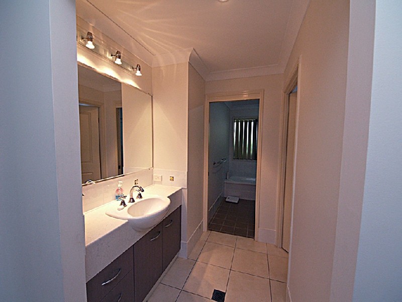 6 Cupania Ct, Tweed Heads West NSW 2485