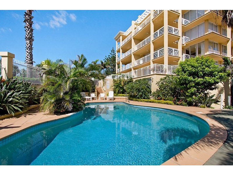 1 Tweed Terrace, Rainbow Bay QLD 4225