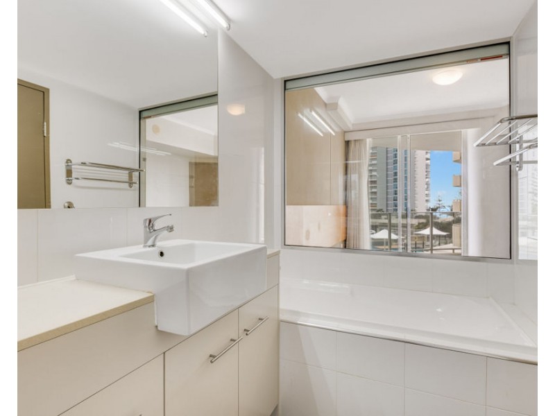 232/6-8 Stuart Street “HARBOUR TOWERS” MANTRA, Tweed Heads NSW 2485