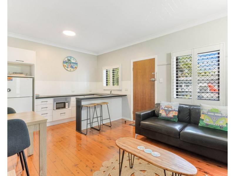 4/20 Eden Avenue, Rainbow Bay QLD 4225