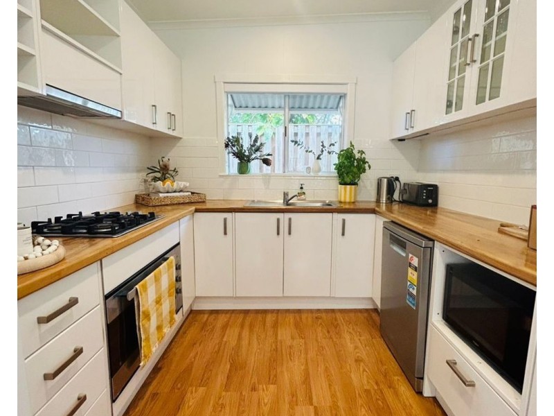22 Main Road, Fingal Head NSW 2487