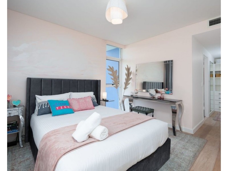410 2 Creek Street  KIRRA SURF, Coolangatta QLD 4225