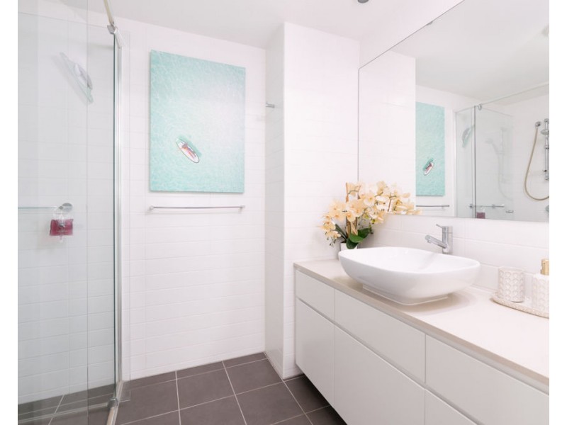 410 2 Creek Street  KIRRA SURF, Coolangatta QLD 4225