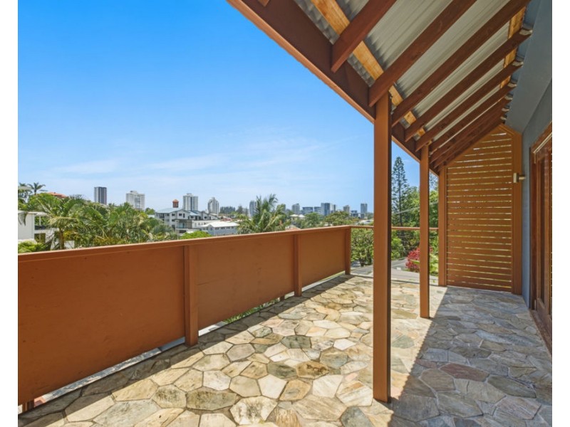28 Stapylton Street, Coolangatta QLD 4225