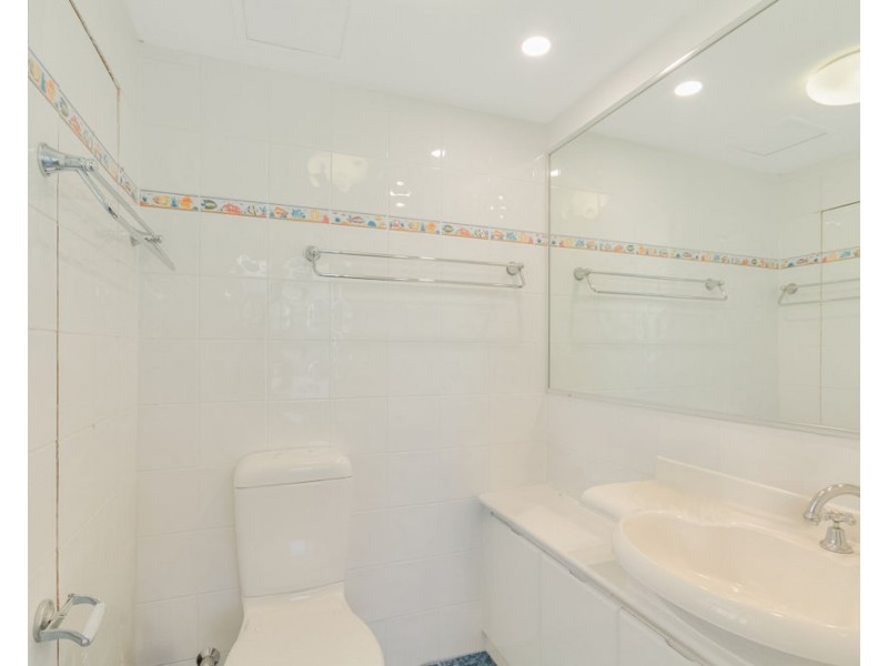 6B/166 Marine Parade, Coolangatta QLD 4225