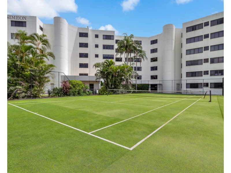 18/387 Golden four drive, Bilinga QLD 4225