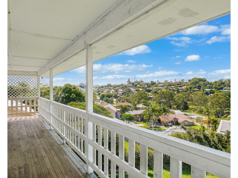 7 Shamrock Ave, Banora Point NSW 2486