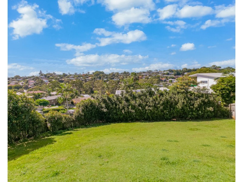 7 Shamrock Ave, Banora Point NSW 2486