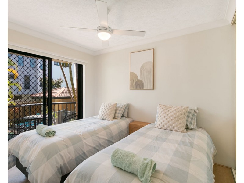 1/14 Miles Street, Coolangatta QLD 4225