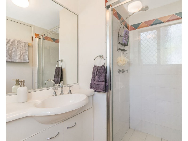 1/14 Miles Street, Coolangatta QLD 4225