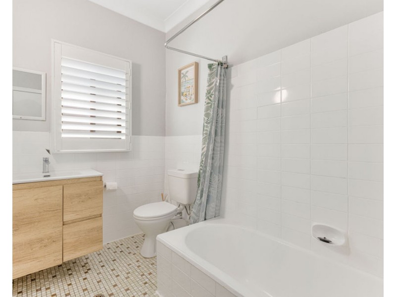 4/20 Eden Avenue, Rainbow Bay QLD 4225