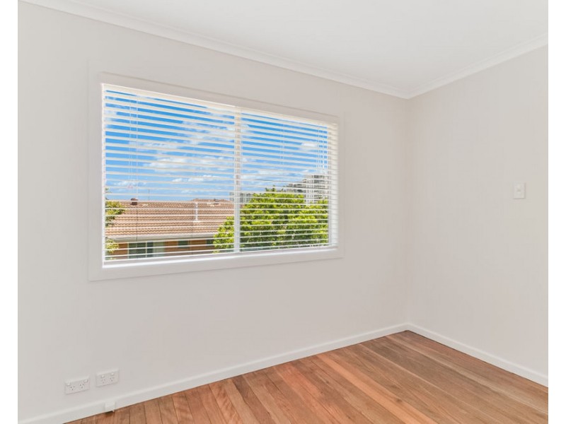 25 Rutledge Street, Coolangatta QLD 4225