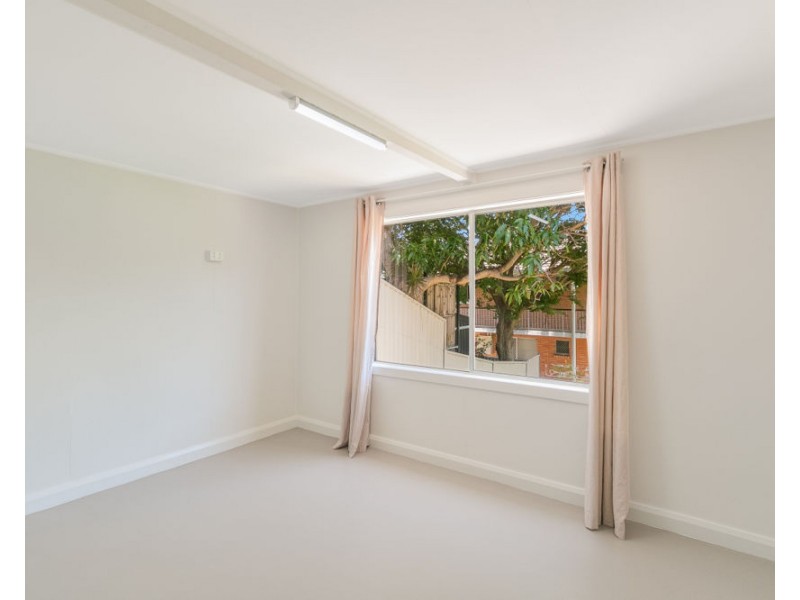 25 Rutledge Street, Coolangatta QLD 4225