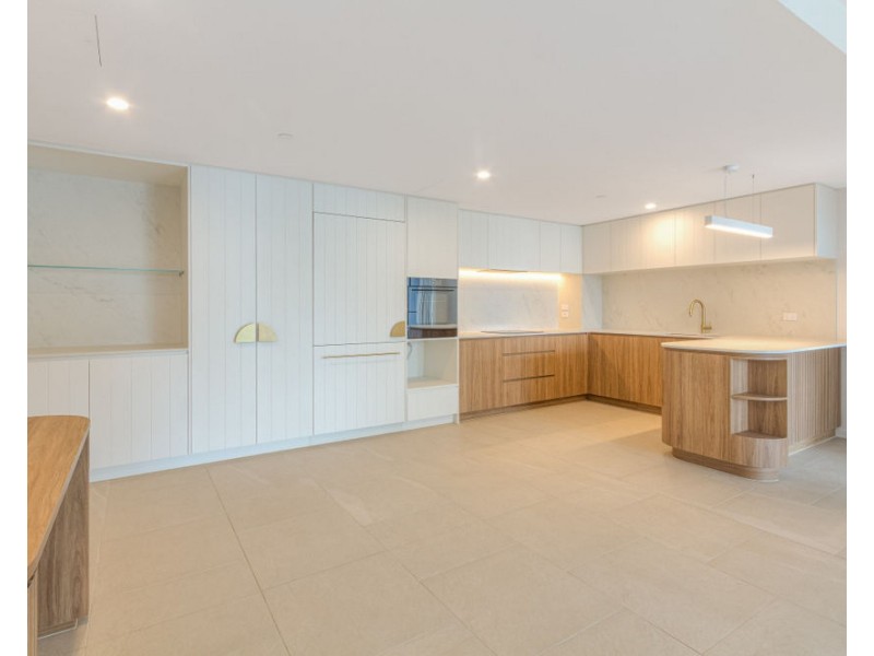 508 217 -227 Boundary Street “Esprit”, Coolangatta QLD 4225