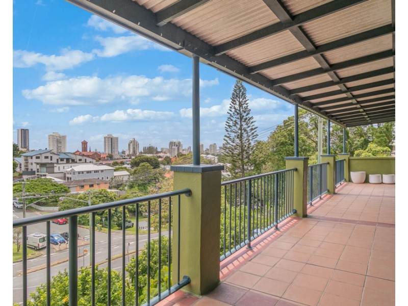 32 Stapylton Street, Coolangatta QLD 4225