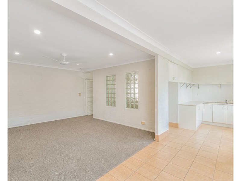 32 Stapylton Street, Coolangatta QLD 4225