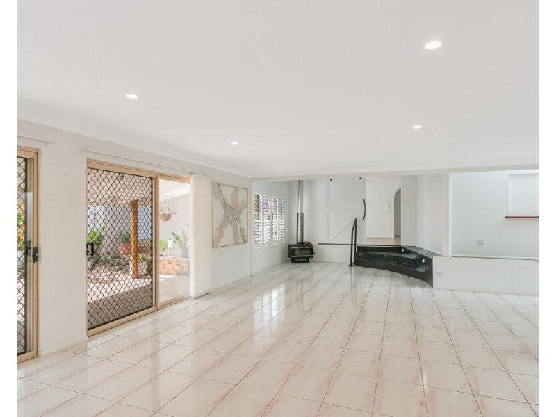 4 Bluegum Boulevard, Banora Point NSW 2486