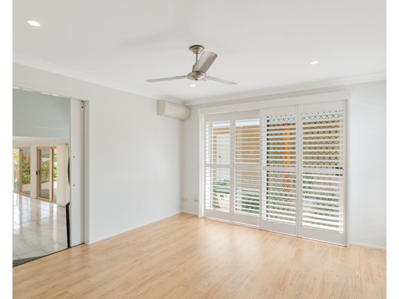 4 Bluegum Boulevard, Banora Point NSW 2486