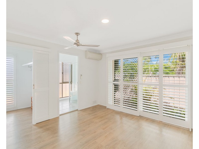 4 Bluegum Boulevard, Banora Point NSW 2486