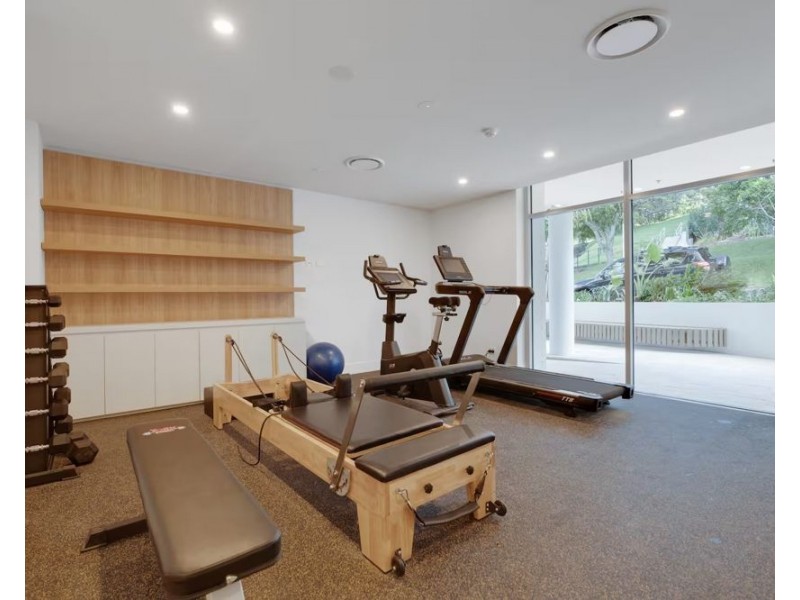 204/141 Musgrave Street, Coolangatta QLD 4225