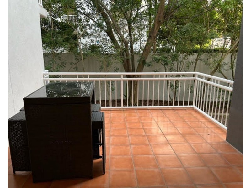 6/14 Douglas Street, Kirra QLD 4225