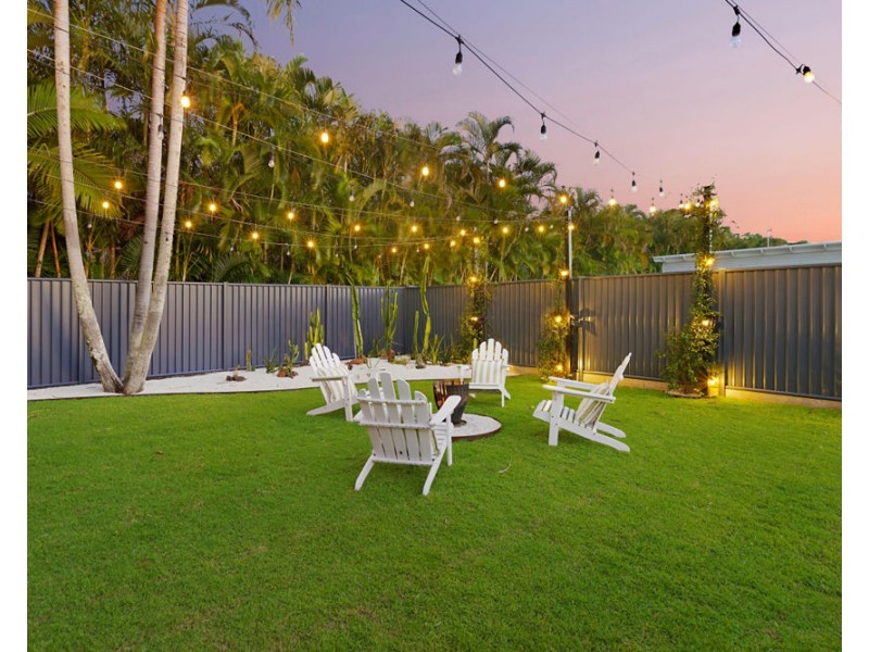 13 Fingal Road, Fingal Head NSW 2487