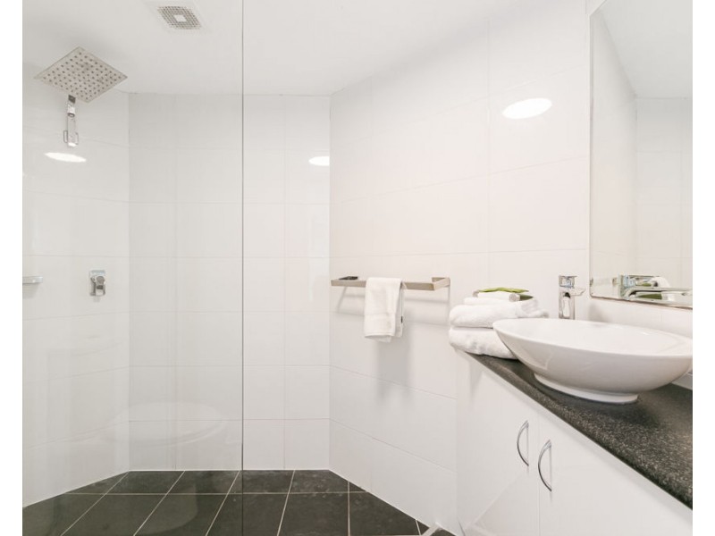 27/484-488 Marine Pde, Biggera Waters QLD 4216