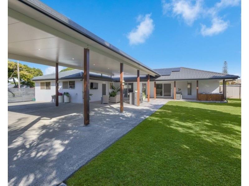 8 Meridian Way, Tweed Heads NSW 2485