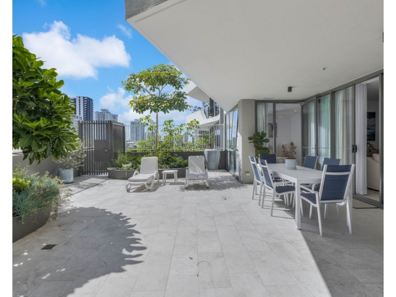 304/27 Garrick Street, Coolangatta QLD 4225