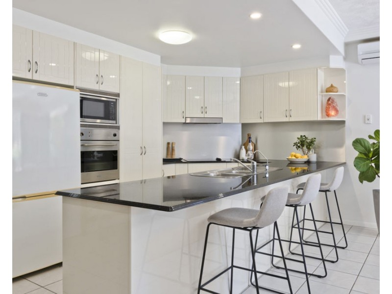 3/3 Johnston St, Bilinga QLD 4225