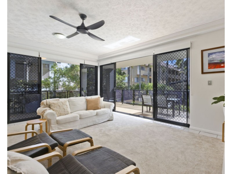 3/3 Johnston St, Bilinga QLD 4225