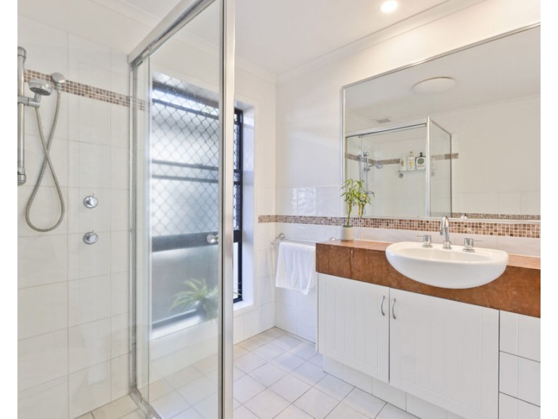 3/3 Johnston St, Bilinga QLD 4225