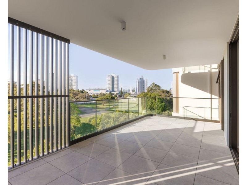 404/4 Carmichael Close, Coolangatta QLD 4225