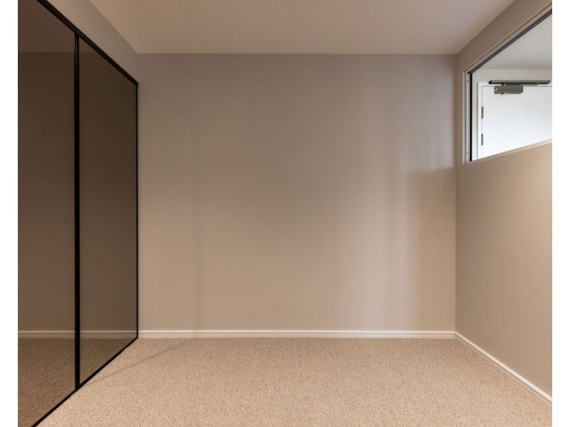 404/4 Carmichael Close, Coolangatta QLD 4225