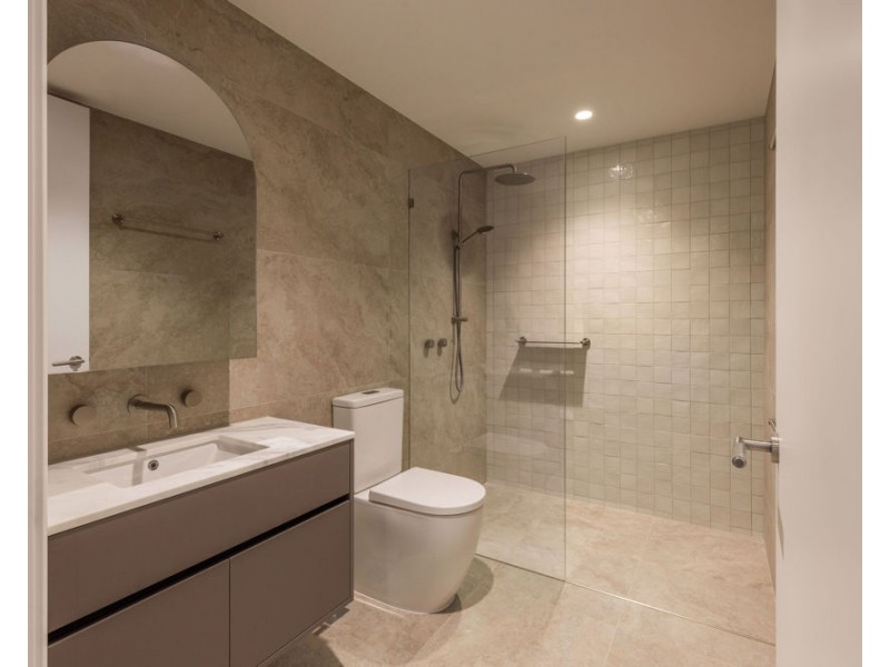 404/4 Carmichael Close, Coolangatta QLD 4225