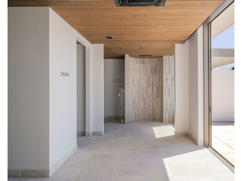 404/4 Carmichael Close, Coolangatta QLD 4225